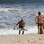 Paulinho Vilhena salva turista de afogamento na praia do Recreio dos Bandeirantes. Foto: AgNews