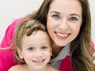Eliane chegou a ficar quase uma semana sem encontrar o filho Davi acordado em casa