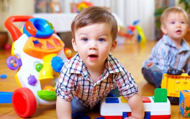 É ruim não diferenciar os brinquedos e outros itens que são de um e do outro principalmente quando as crianças são de gêneros diferentes. Foto: Thinkstock/Getty Images