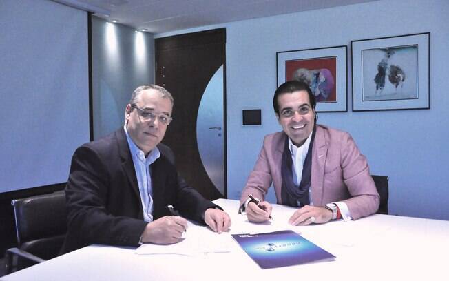 Fábio Arruda assina contrato com a RedeTV!