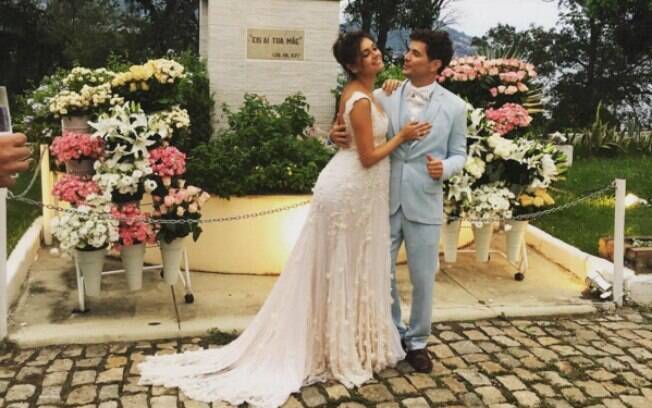 Sophie Charlotte e Daniel de Oliveira se casaram em Niteroi no domingo (6)