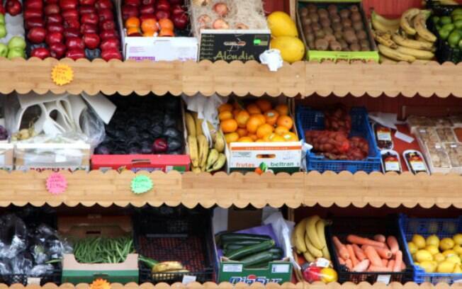 Barraca de frutas pode conter diversos remédios naturais Barraca de frutas pode conter diversos remédios naturais