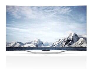 Modelo curvo OLED e resolução Full HD está em promoção: por R$ 9.999 consumidor compra uma TV OLED de 55 polegadas e leva uma LCD 4K de 42 polegadas de graça