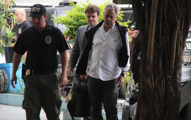 Advogado Edson Ribeiro foi preso no Aeroporto Tom Jobim, no Rio de Janeiro, logo após chegar de Miami (EUA)