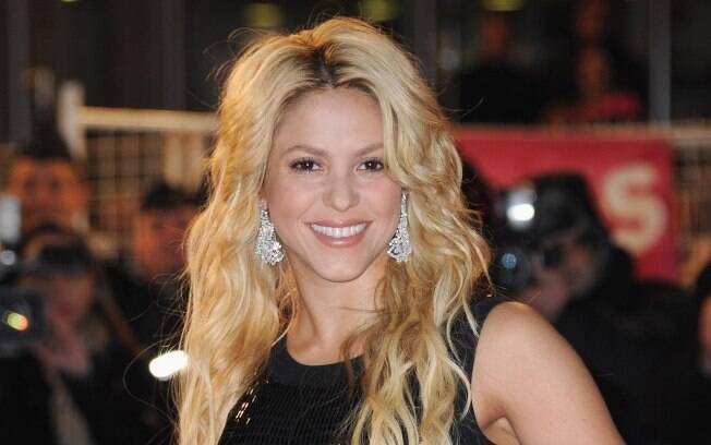 Shakira é acusada de ameaçar ex-empregados