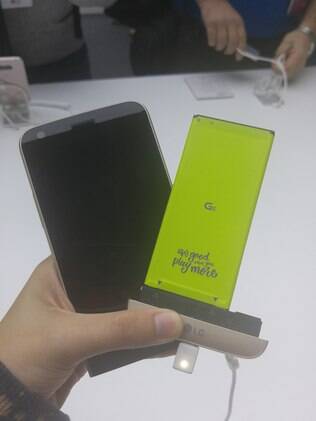 LG G5 possui bateria modular que pode ser facilmente substituída