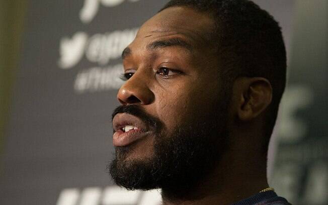 Jon Jones é o líder do ranking peso-por-peso do UFC Jon Jones é o líder do ranking peso-por-peso do UFC