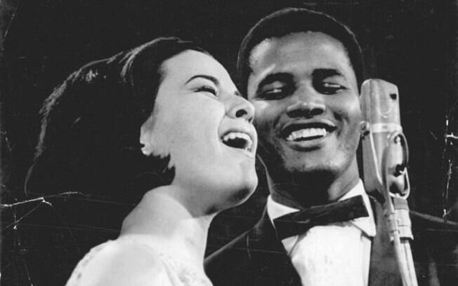 O cantor Jair Rodrigues e Elis Regina