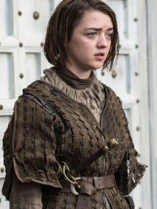 E onde está Arya (Maisie Williams)?