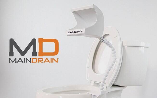 Segundo criador, mictório portátil pode ser usado com as duas tampas do vaso sanitário fechadas