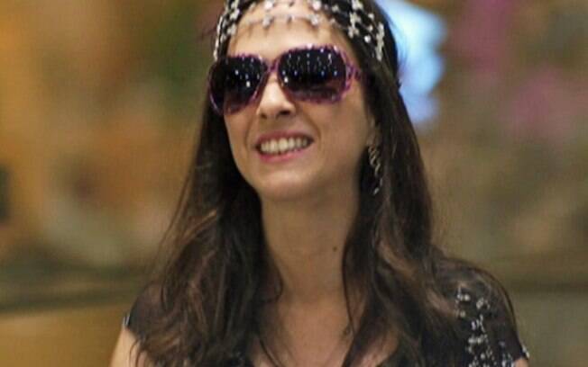 Valdirene se prepara para entrar no 'BBB14'