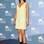 Apesar da bota, pesada para o look, Lola Creton adota a tendência no vestido amarelo bebê. Foto: Getty Images