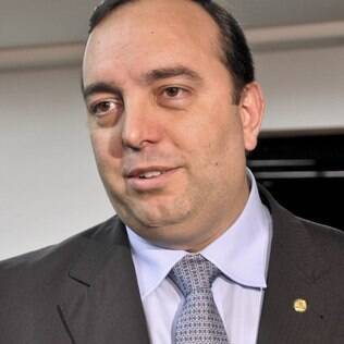 O Secretário de Segurança Pública do Paraná, Fernando Francischini, pediu demissão após ato com mais de 200 feridos