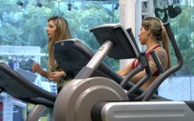 Vanessa critica voto de Aline em Angela: