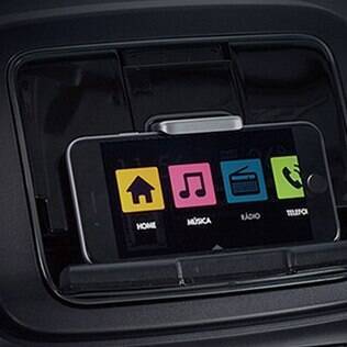Fiat Mobi terá o sistema LiveOn, que transforma o celular em central multimídia e computador de bordo