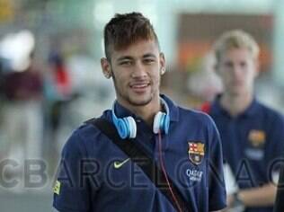 Neymar com seu fone Beats: cópias à venda no centro de São Paulo