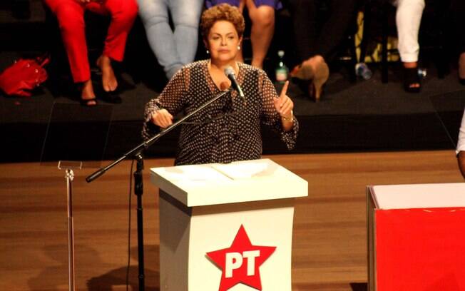 Dilma Rousseff durante a celebração dos 35 anos do Partido dos Trabalhadores (PT), em Belo Horizonte (MG)