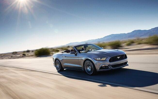 Novo Mustang conversível tem motor V8 de 420 cavalos de potência