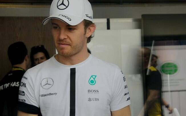 Nico Rosberg é líder com 43 pontos de vantagem sobre Hamilton Nico Rosberg é líder com 43 pontos de vantagem sobre Hamilton