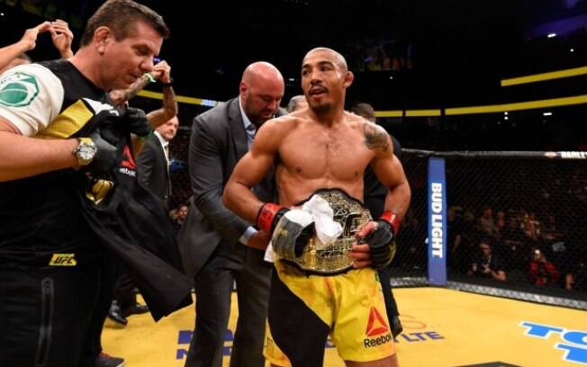 José Aldo conquistou o cinturão interino dos leves após vencer Frankie Edgar 