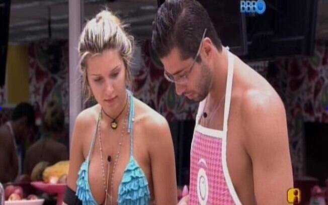 Tatiele questiona Marcelo: