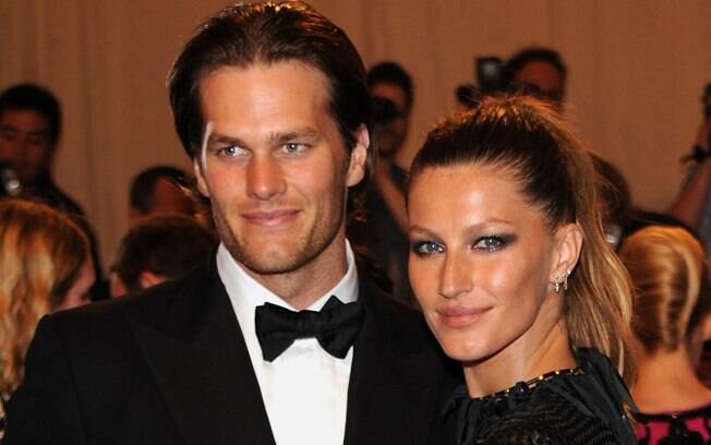 Gisele Bündchen e Tom Brady ficaram com o segundo lugar, com US$ 80 milhões (R$ 176 milhões)
