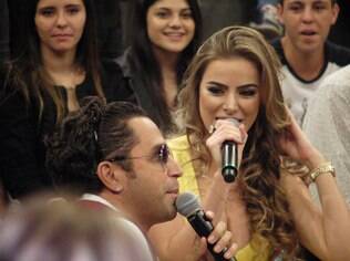 Latino e Rayanne Morais