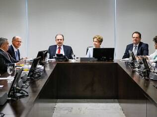 Alckmin se reúne com Dilma e Mercadante