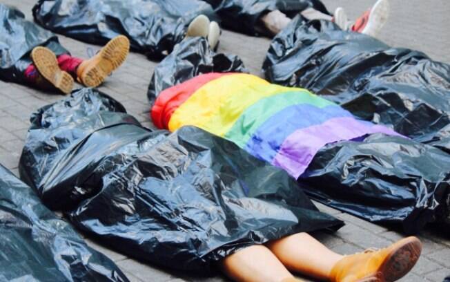 Ato protesta contra homofobia
