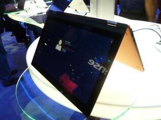 Yoga, notebook da Lenovo com sistema operacional Windows 8