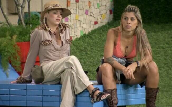 Clara e Vanessa conversam sobre formação do Paredão