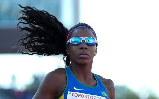 Rosângela está na semifinal dos 100m rasos Rosângela está na semifinal dos 100m rasos
