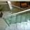 Vidro e aço inox oferecem boas combinações para corrimãos de estilos modernos. Foto: Divulgacao / AAZ Corrimões