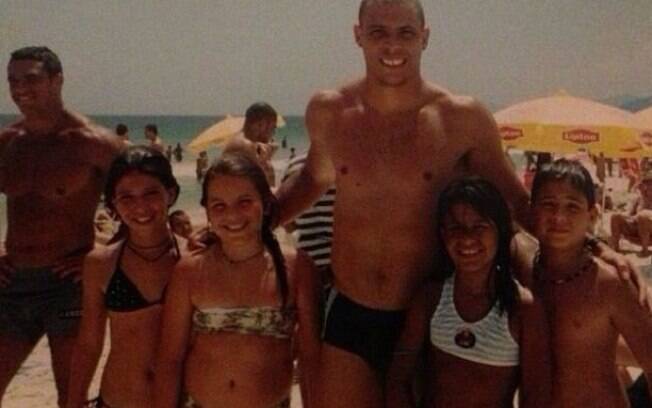 Ronaldo relembra dia de praia com as filhas de Gloria Pires, que ainda eram crianças