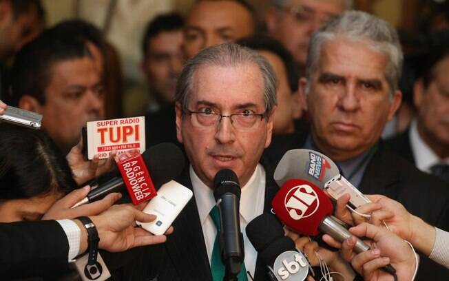Eduardo Cunha renunciou a presidência da Câmara e disse ser vítima de perseguição política