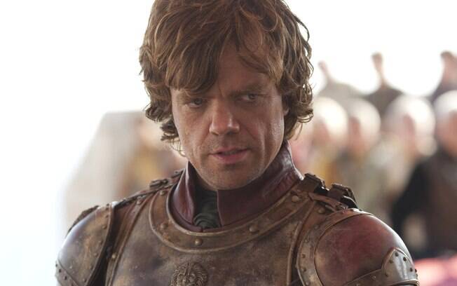 Tyrion (Peter Dinklage) teve que fugir de Porto Real dentro de um caixote