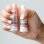 Para esse desenho são usadas duas cores de esmaltes. Optamos por uma versão com tons clarinhos, como o Paris e o Renda, da Risqué. Foto: TriciaVieira/Fotoarena