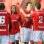 Leandro Damião recebe os cumprimentos dos companheiros após inaugurar o marcador do Gre-Nal para o Inter