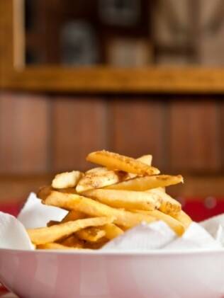 Como petisco ou para acompanhar pratos, é impossível resistir a batatinhas fritas