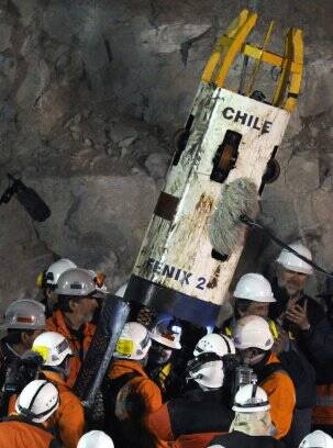 O 29º mineiro resgatado foi Juan Aguilar Gaete, de 49 anos