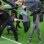 O velocista jamaicano Usain Bolt (esquerda) participou da festa de abertura antes da bola rolar em Wembley