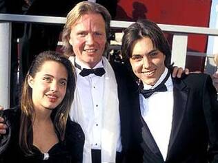 Anjelina, Jon e James