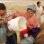 Em Hasaka, Síria, água da chuva é coletada em áreas remotas e carregada em burrosaté as vilas e cidadezinhas que sofrem com a falta do recurso. Foto: BBC