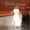 A estudante Nathália Barreiros Araújo criou um vestido para uma noiva com amputação de mão ou braço. O look foi desfilado na premiação, mas não ficou entre os primeiros. Foto: Divulgação