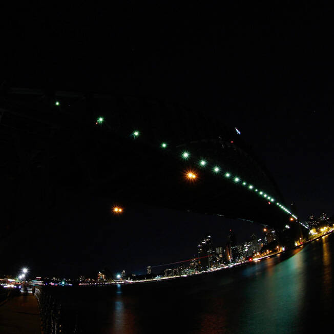 A ponte da baía de Sydney, na Austrália (6h30 no Horário de Brasília)  