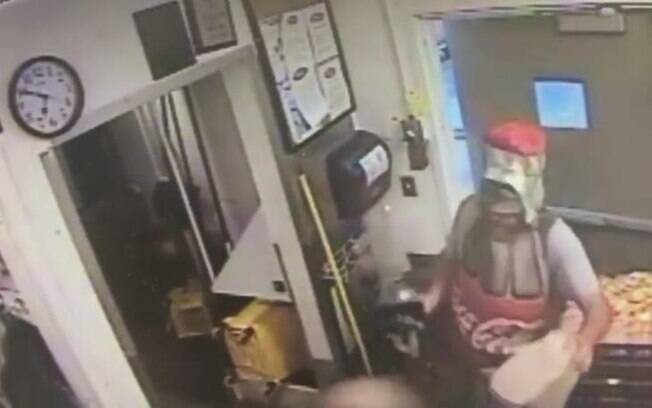 Procurado pela polícia, o 'ladrão refrigerante' roubou cerca de 500 dólares do restaurante