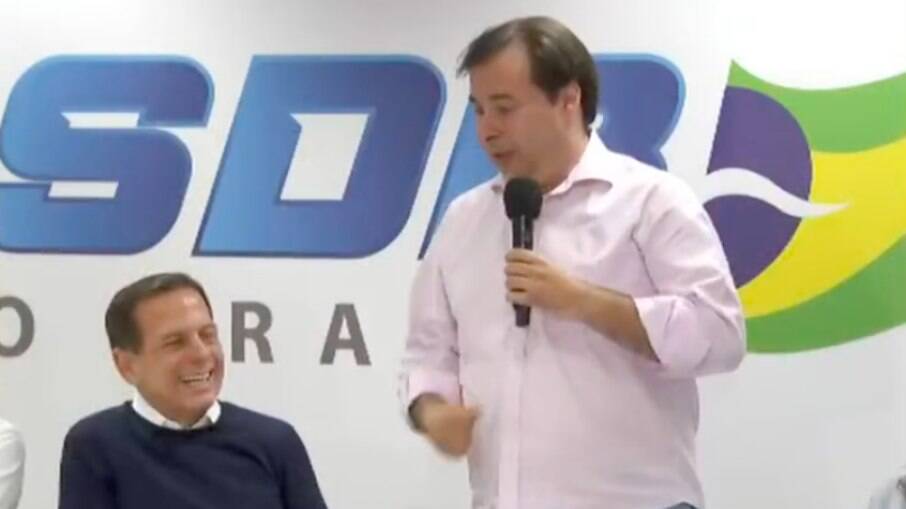 Rodrigo Maia em evento de filiação ao PSDB