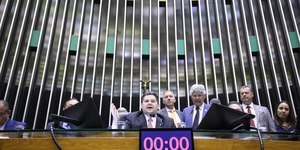 PEC da Blindagem é aprovada na Câmara dos Deputados