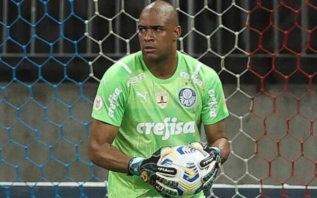 Após ter saída anunciada do Palmeiras, Jailson desperta interesse do Cruzeiro