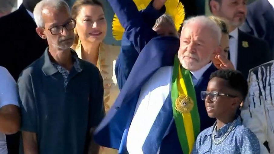 Lula com a faixa presidencial